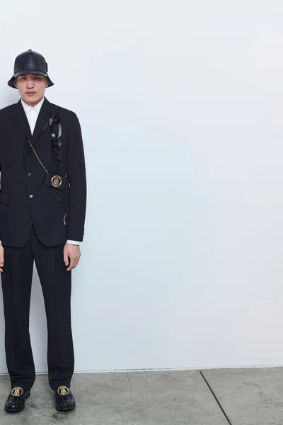 Look 50